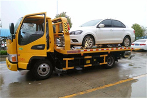 云安附近拖车救援24小时服务热线